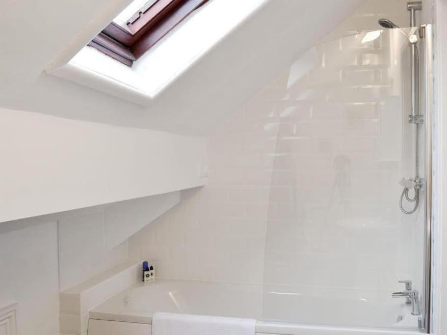 The Rafters Bank House Stunning *